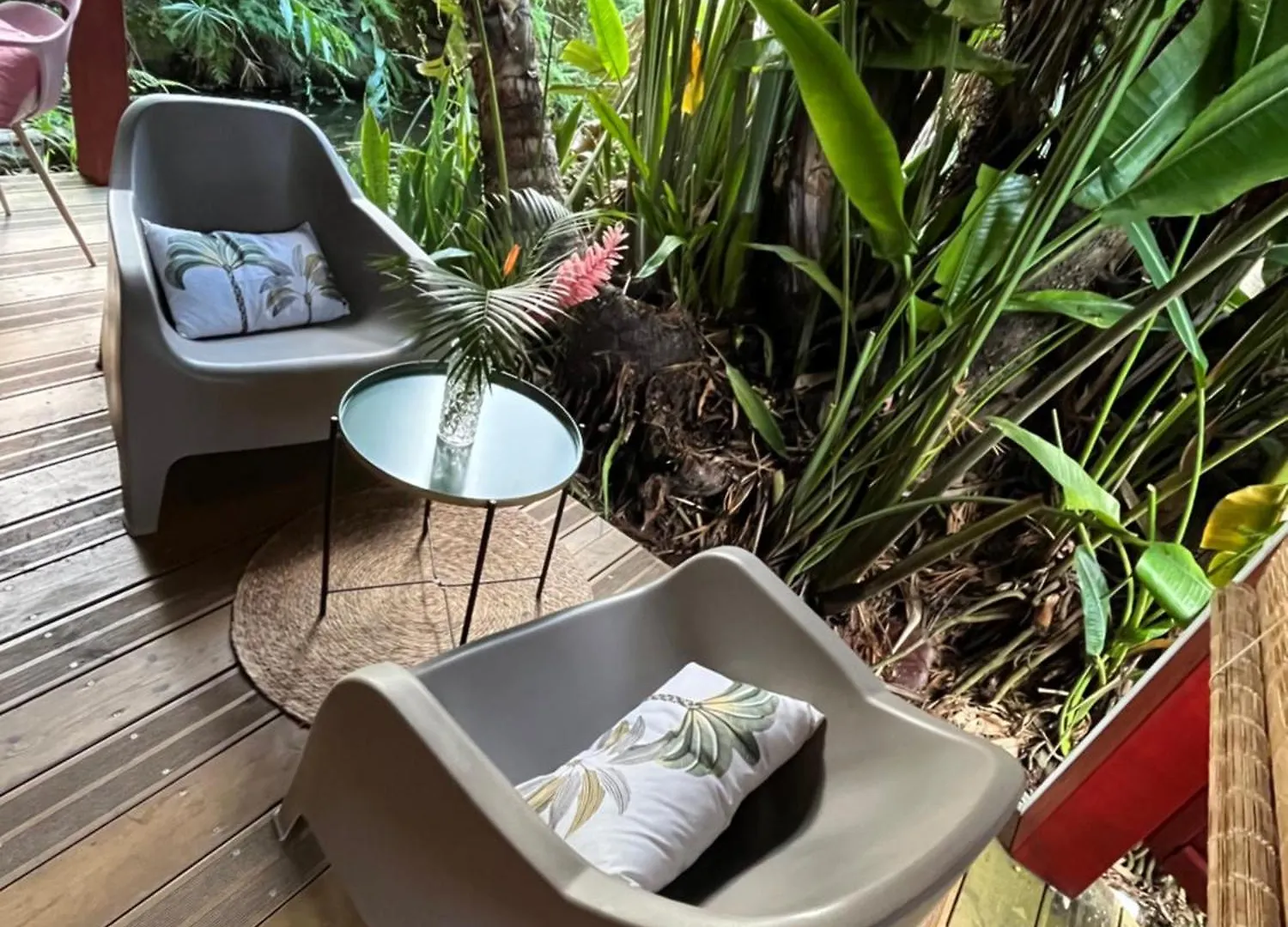 Le Morne Aux F0Us Cabanes & Jardin Tropical ديساي 0*,